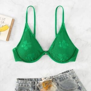 Emerald Green Textured Floral Women's Bikini Top Underwire